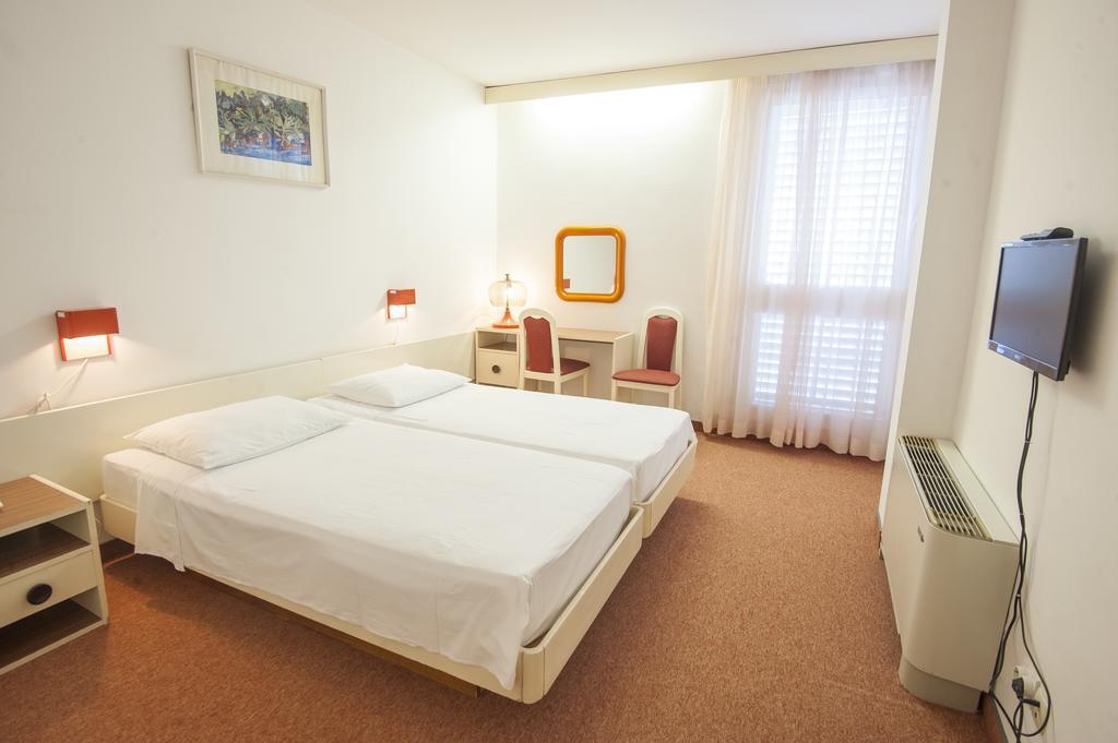 Minerva Hotel 3*